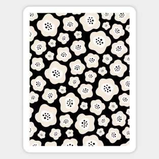 Funky Floral Pattern II in Cream and Black Magnet